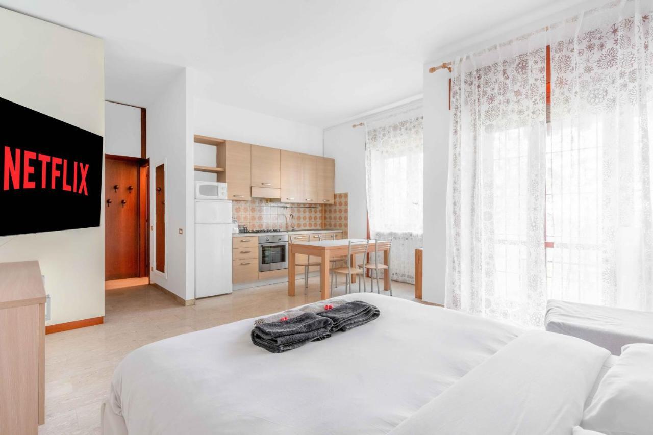 Soggiorno Incantevole In Zona Navigli มิลาน ภายนอก รูปภาพ